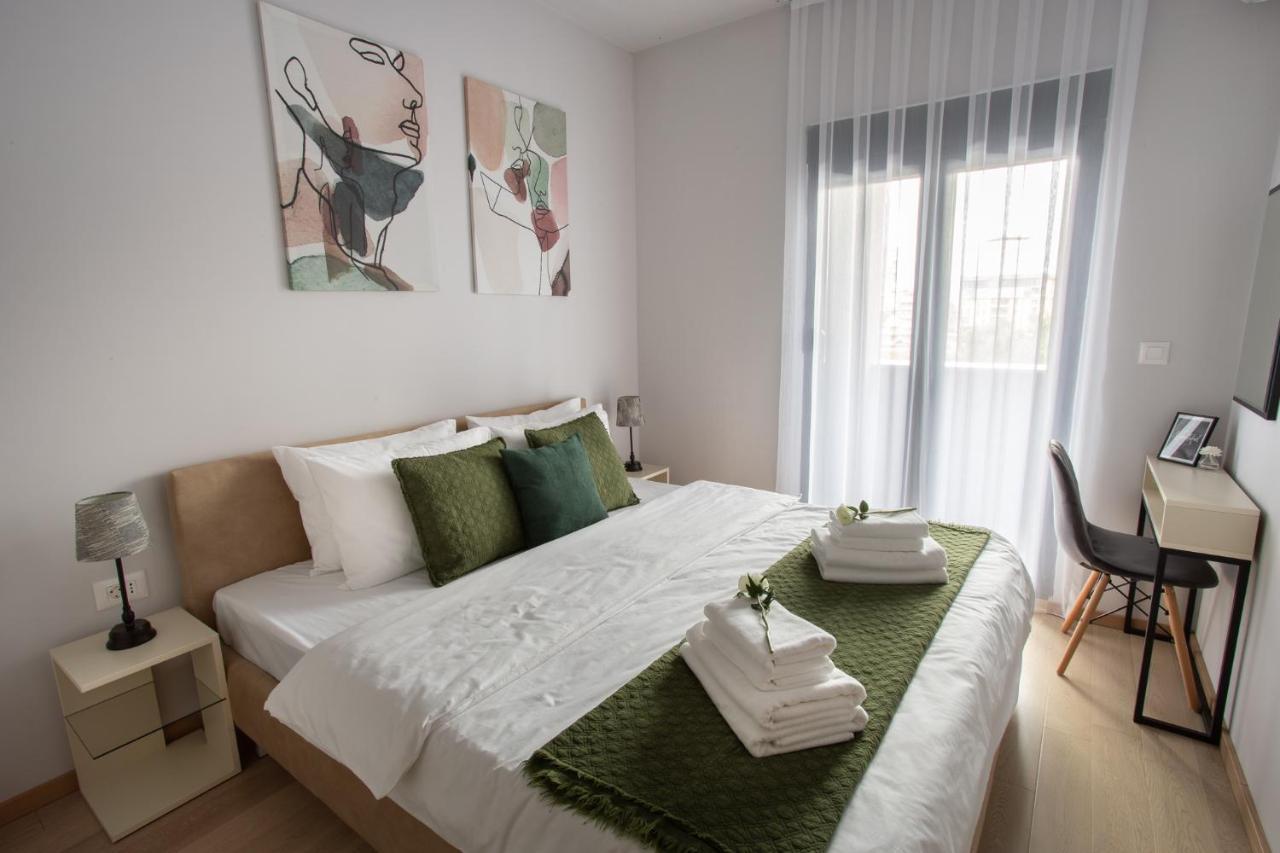 Lina - Pg, Moraca River Apartment ポドゴリツァ エクステリア 写真